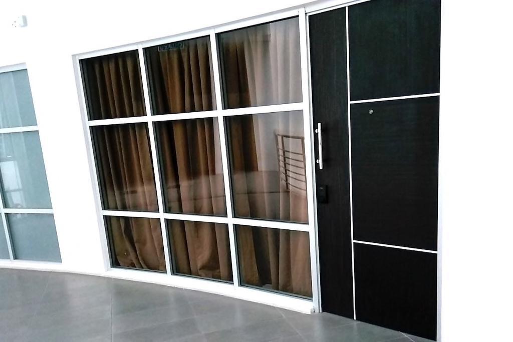 3-Bed Executive Suite, Rumahku @Ceo Bayan Lepas Exteriör bild